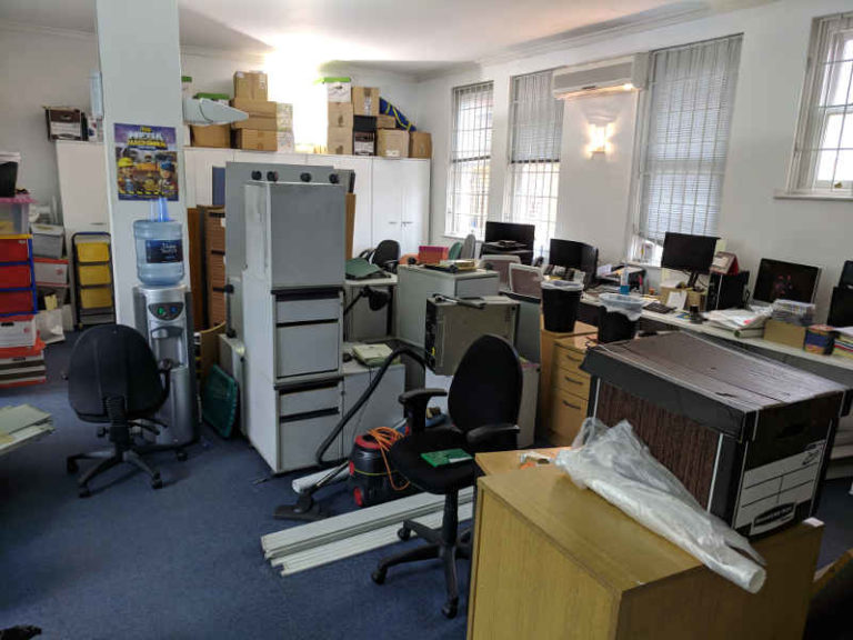 Right furniture for your office HOUSE CLEARANCE in LONDON